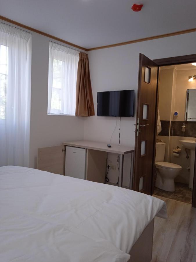 Hotel Marina Srl Bukarest Eksteriør billede